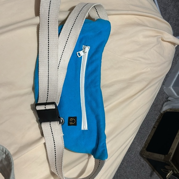 Roots vintage sweatshirt material Fanny pack - Picture 2 of 3